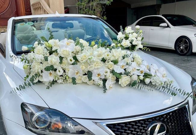 Hoa Trang Trí Xe Cưới tại Long Biên